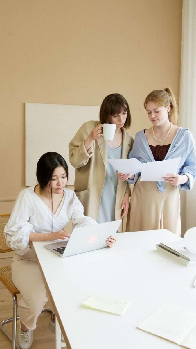 Do Sonho à Escala: O Guia Definitivo para o Empreendedorismo Feminino de Alto Impacto.